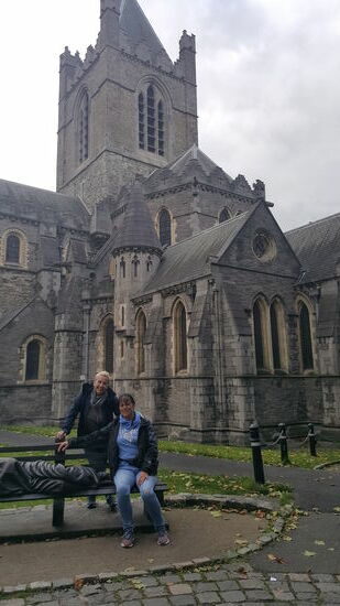 Zuerst besuchen wir die "Christ church cathedral" welche nur wenige Schritte von unserem Apartment entfernt ist