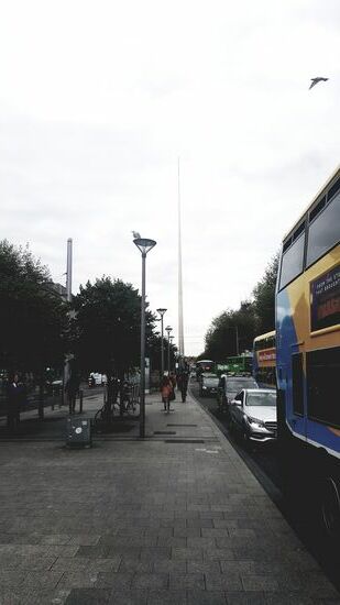 „The Spire“ ist das Wahrzeichen oder das Monument von Dublin