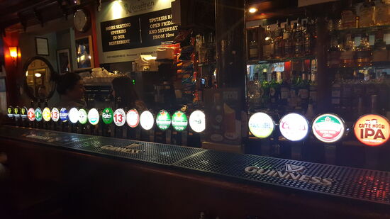 In jedem Pub gibt es Unmengen an Biersorten...