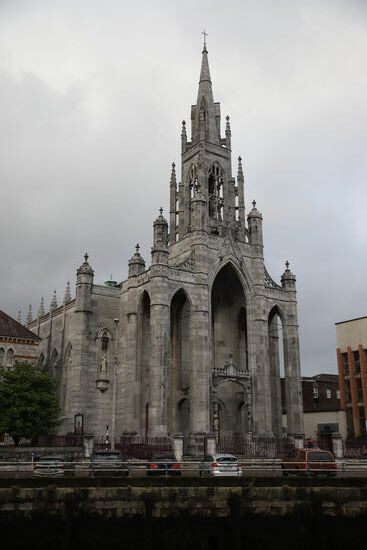 Die „Holy Trinity church“- von außen...