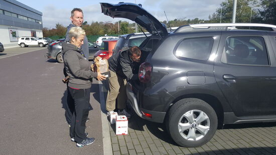 Jetzt gehts weiter und wir wollen die eine Hälfte des „Ring of Kerry“  auf den Weg bis nach Portmagee abfahren. Hier stoppen wir bei einem irischen Lidl-Markt und kaufen erstmal ein