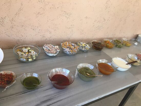 Einfaches, aber ausreichendes arabisches Frühstück