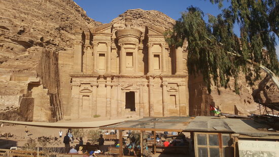 Nach 45 Minuten habe ich das Kloster erreicht...