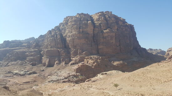 Überall Gräber, Gräber, Gräber...