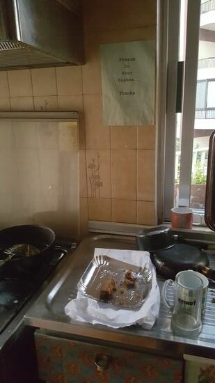 Es wird gebeten, dass jeder seinen Müll wegräumt. Aber wie es aussieht, richtet sich keiner danach