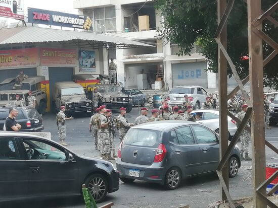 Viel Gewusel mit Militär - und wir müssen da durch!