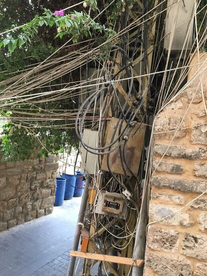 Wieder die wilde Verlegung der Leitungen