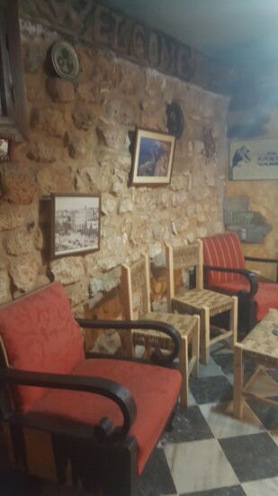 .....und der Bereich gegenüber...