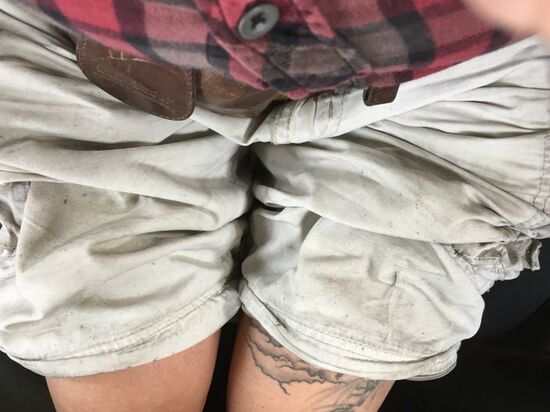 So sieht eine Hose nach einer Woche Libanon aus...schön schmutzig....aber nicht schlimm....Hauptsache die Schlüppis sind immer frisch