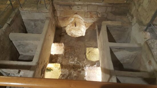 ...und bin wieder der einzige Besucher. Hier wird die Asche mit Soda vermischt...