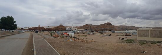 Wir nähern uns der Brücke und dem „Al Ayjah castle“