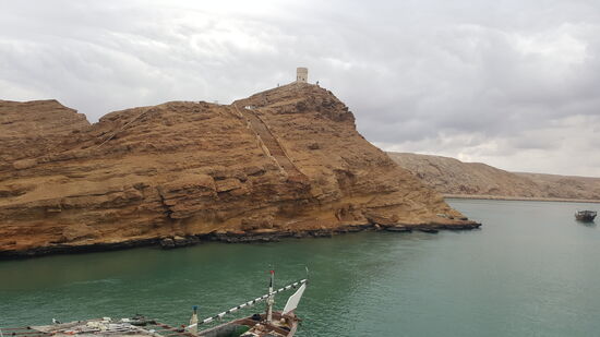 Einige Leute kraxeln da hoch...