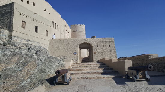 Der Eingang des schön restaurierten Forts