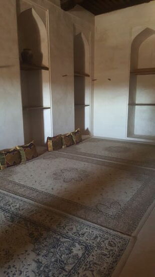 Man fühlt sich hier in den Räumen ins alte Arabien zurückversetzt