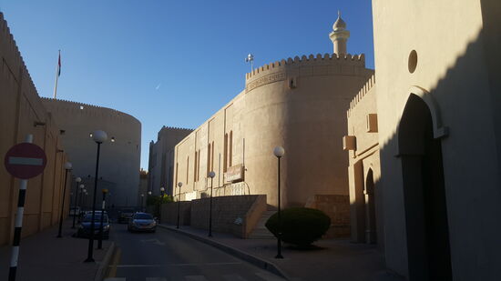 So gibt es nur Bilder von der Außenansicht des Forts