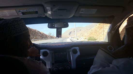 Wir erfahren schon bald, dass dies berechtigt ist—die zahlreichen Serpentintn haben es in sich!