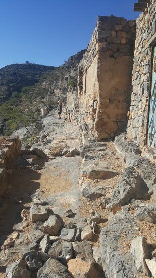 Auch am Rand des Berges...