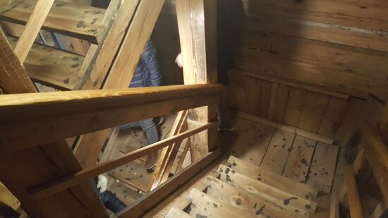 Es geht erstmal bis 64Meter runter