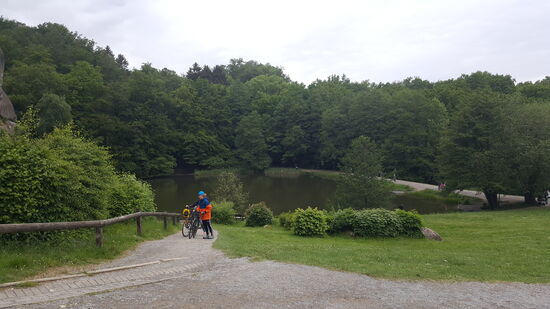 Der Kurpark mit dem anschließenden, 120 Hektar großen  Landschaftspark  Er zählt zu einer der größten Parklandschaften