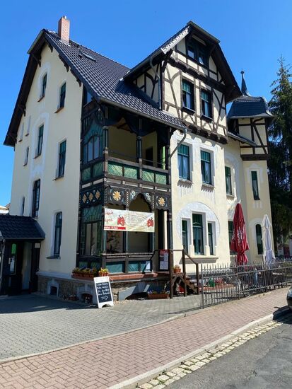 Anreise am Freitag Nachmittag nach Thale  zur "Villa Alice"