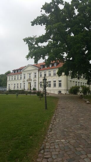 Anreise am Freitag: Das ist das Seeschloss