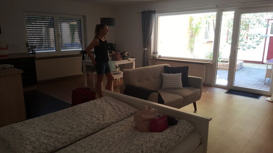 Micha und Monique haben ein gemütliches Apartement in Bad Neuenahr- Ahrweiler