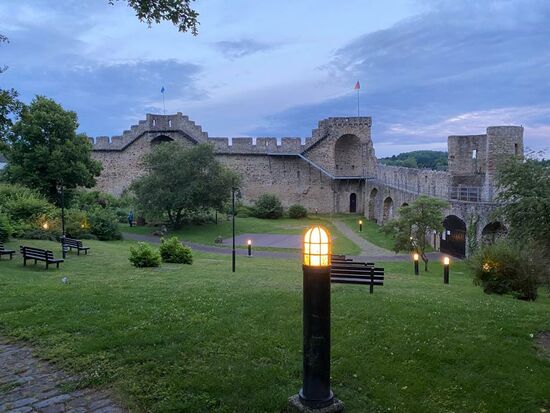 Sie wurde 2x in der letzten Jahrhunderten zerstört und wieder fast komplett restauriert