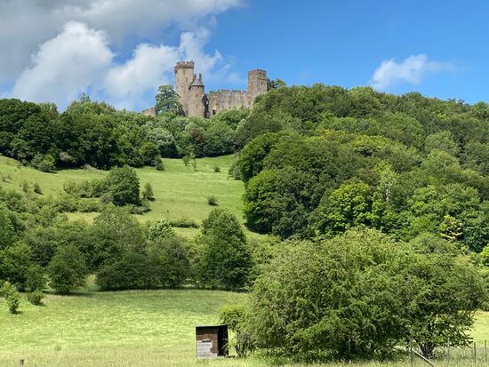 Da sehen wir die "Burg Kasselburg"
