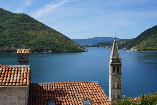 Um 10.30 Uhr sind wir schon im schönen Örtchen Perast