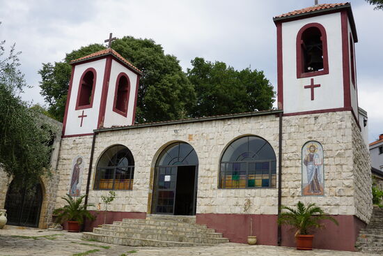 Auch hier dürfen wir wieder innen nicht fotografieren...