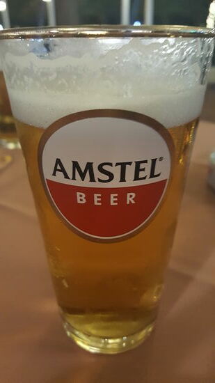 Ein kühles „Amstel“ macht den Anfang