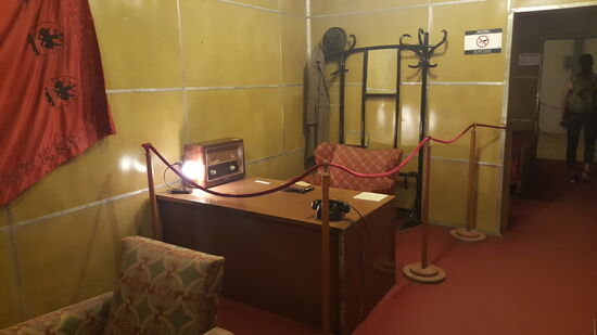 Wieder eine Wohnung eines der Generäle oder Obersten