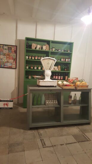 Shoppen konnte man hier auch