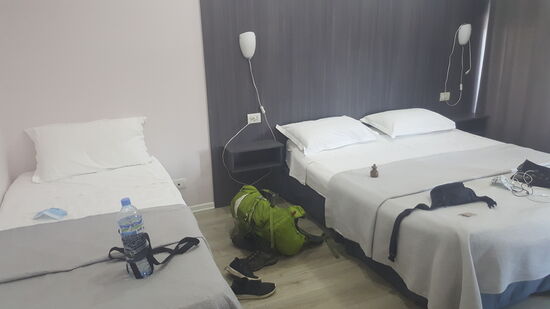 Wunderschön und klinisch rein. Im Flur roch es so nach Chemie-da könnte man glatt eine Op durchführen