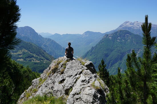 Wir sind bis jetzt noch ganzen 5  Touristen begegnet—mehr werden es auch nicht für heute