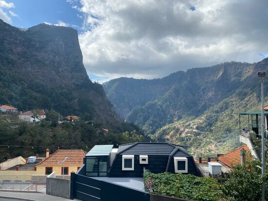 Hier sehen wir den Pass, zu dem wir noch hinauf wollen