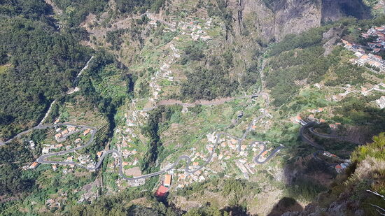 Es ist immer wieder abenteuerlich...und ich bekomme ehrlich immer feuchte Hände während der Fahrten