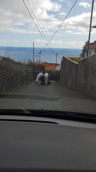 Wir fahren nun mit dem Auto wieder unter, hinter den Korbschlitten