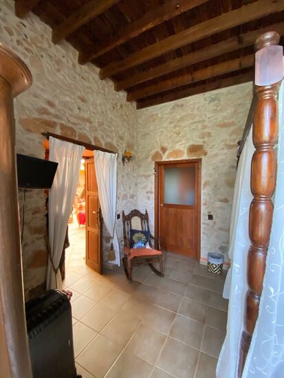 Das Anwesen wurde 1890 erbaut und erhielt seinen Namen nach dem Ortsteil „La Corte“