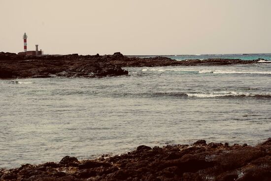 Fotostop  für den Leuchtturm „ Faro del Tostone“ bei Caleta del Marrajo