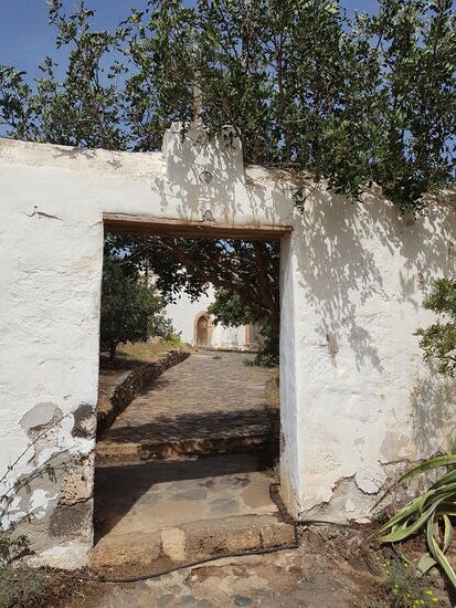 1416 wurde mit dem Bau des ersten Klosters begonnen