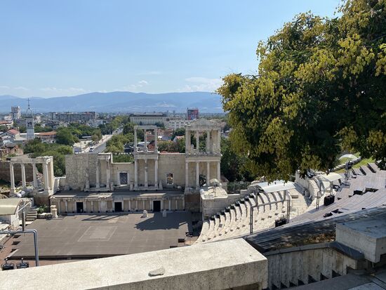 Das Amphitheater befindet sich gleich nebenan—hier gibt es auch noch Veranstaltungen