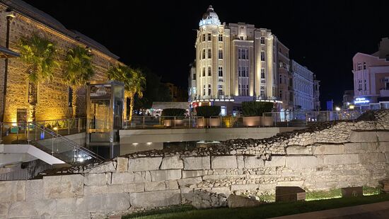 Säter möchte uns Elitzia noch unbedingt die Sehenswürdigkeiten der Stadt zeigen