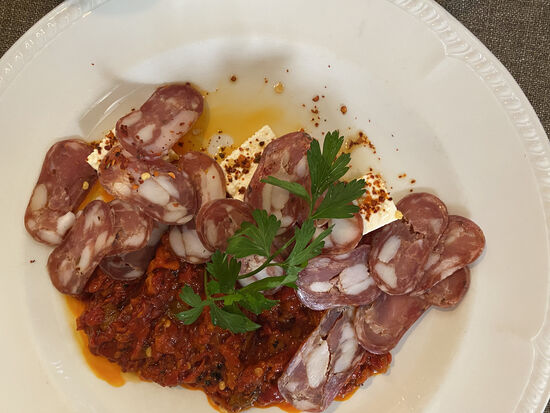 Nicolas wählt „Ajvar“