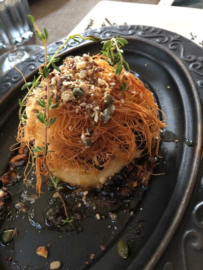 Thalia überbackenen Ziegenkäse mit Ahornsirup und Honig—Meeega