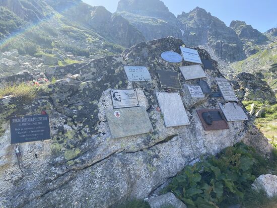 Ein Mahnmal für viele  verunglückte Bergsteiger