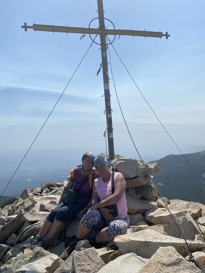 Eine nette Bulgarin fotografiert uns gern