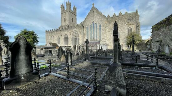 Wir besuchen die  St Marys church