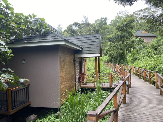 Wir nehmen Abschied von diesem tollen Paradies- besonders unser persönlicher „Butler“ Julius verabschiedet sich sehr herzlich