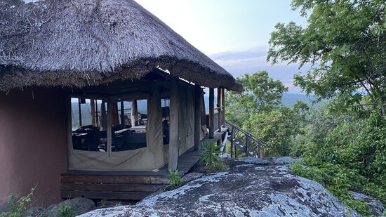 Jetzt stelle ich euch unsere Unterkunft noch mal genauer vor.
Alles im Stil der Umgebung angepaßt